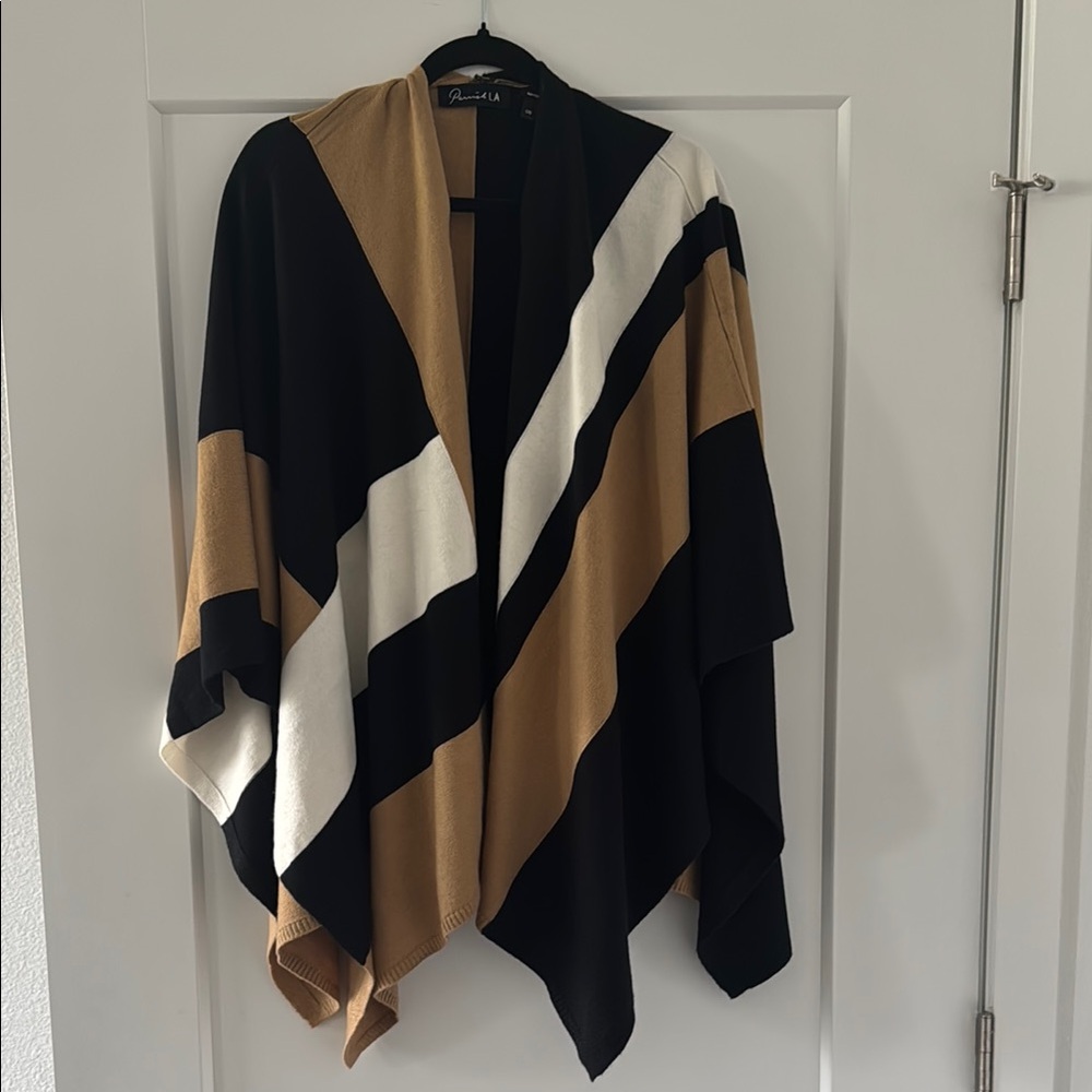 Parrish LA cover up shawl shrug black white tan one size